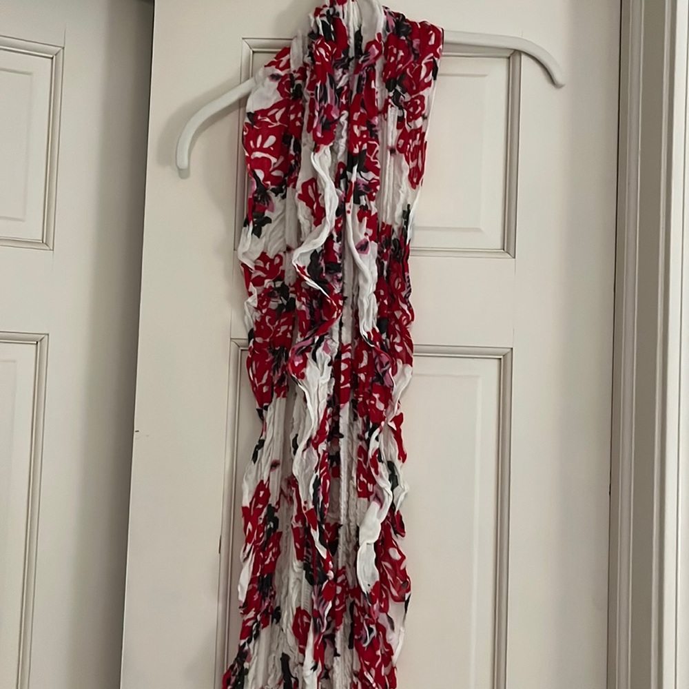 White/Red Scarf
